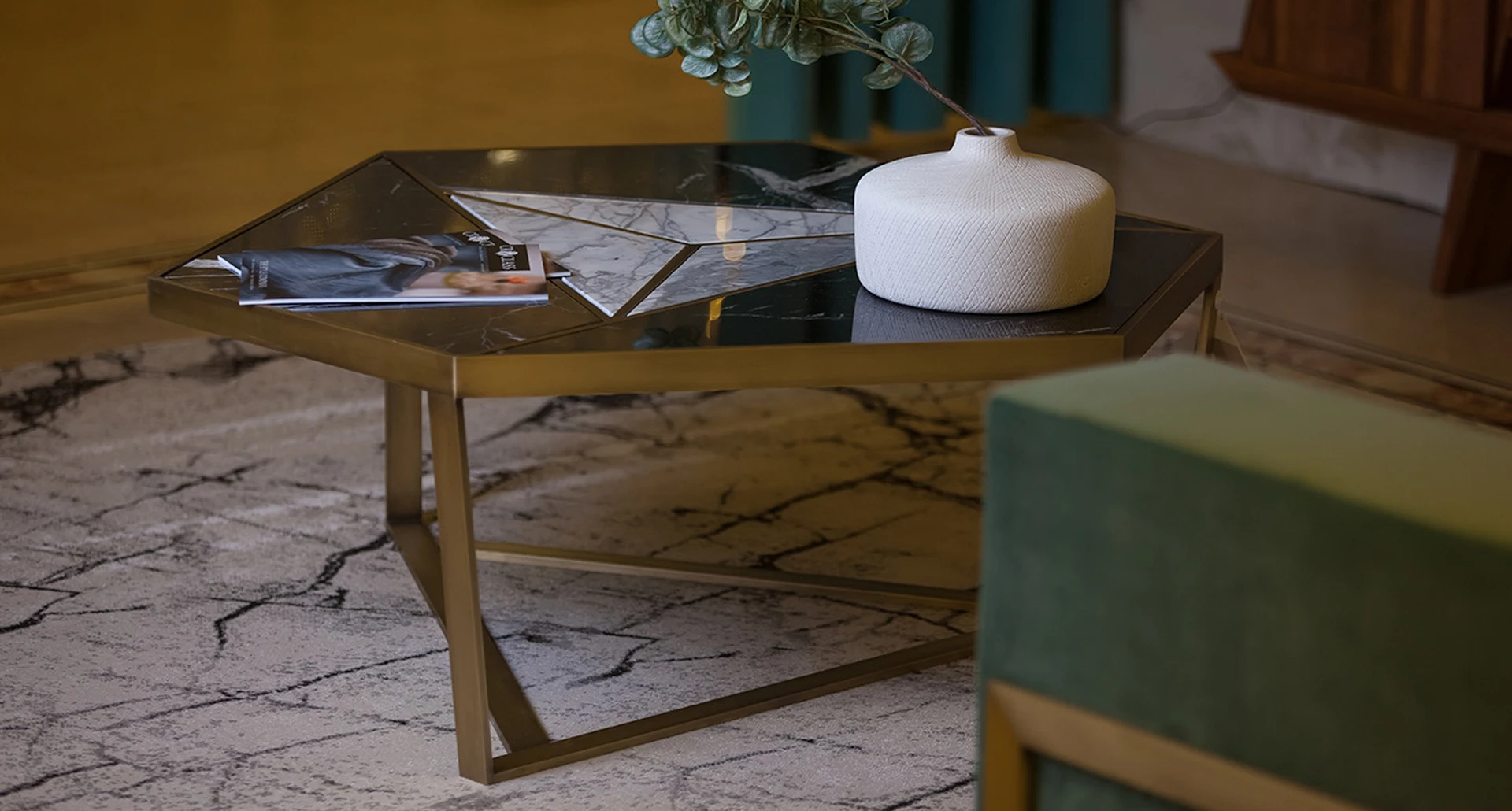PIETRA CENTRE TABLE
